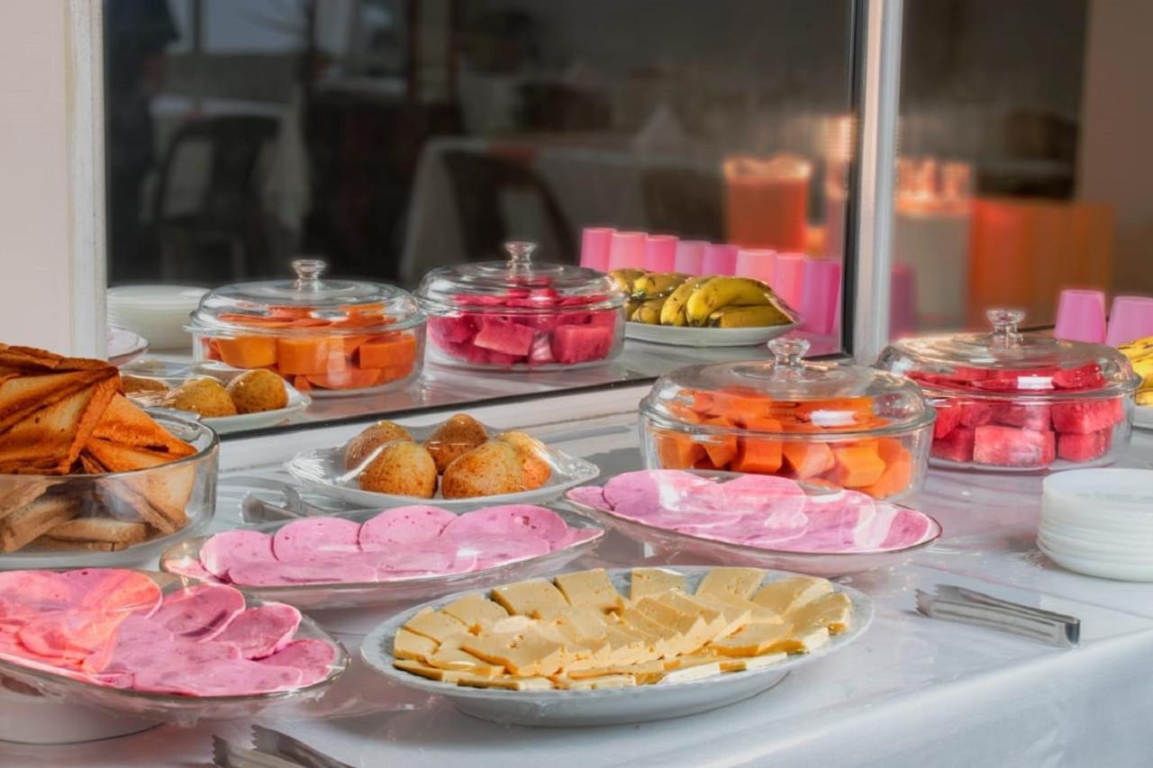 Hostal Ibiza Santa Cruz de La Sierra Zewnętrze zdjęcie