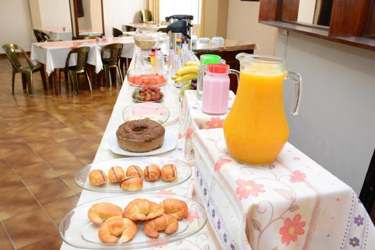 Hostal Ibiza Santa Cruz de La Sierra Zewnętrze zdjęcie
