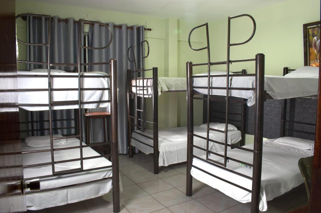 Hostal Ibiza Santa Cruz de La Sierra Zewnętrze zdjęcie